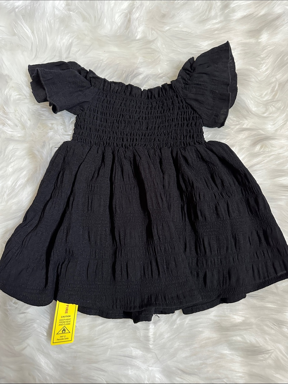 SHEIN Black Smocked Flutter-Sleeve Girls Dress